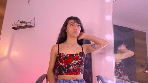 Tiffany  online show from September 28, 11:48 am