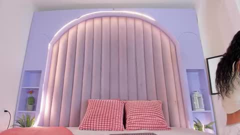 Tiffany  online show from October 18, 8:42 pm