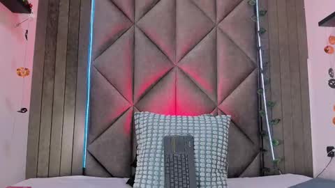 Tiffany  online show from October 25, 8:58 pm