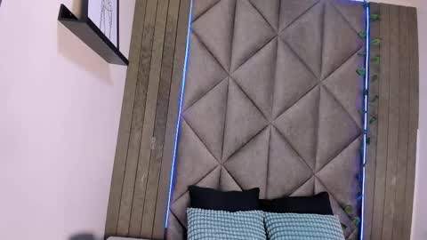 Tiffany  online show from November 1, 8:00 pm