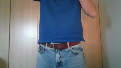 Snapshot of tigerjow941808 chatting on December 1, 8:30 am tigerjow941808 online show from December 1, 8:30 am