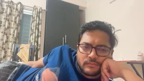 Snapshot of tigertinku chatting on November 13, 5:56 pm tigertinku online show from November 13, 5:56 pm