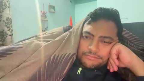 Snapshot of tigertinku chatting on December 1, 5:29 pm tigertinku online show from December 1, 5:29 pm