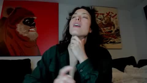 Snapshot of tiggerrosey chatting on October 28, 7:49 pm   All my Links online show from October 28, 7:49 pm