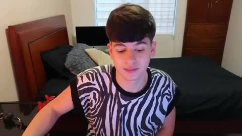 Camilo online show from November 2, 10:23 pm