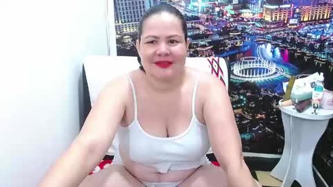 Tila online show from April 15, 2:29 am