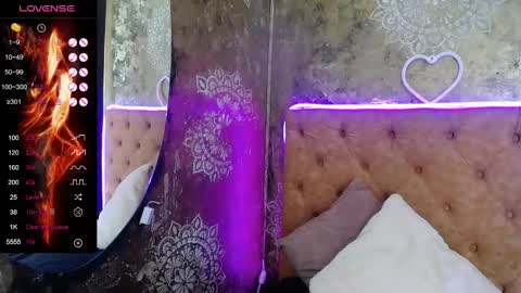 TILA TEQUILA online show from January 30, 3:40 pm