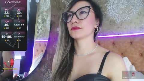 TILA TEQUILA online show from March 3, 4:03 pm