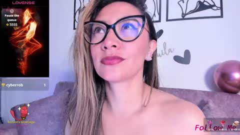 TILA TEQUILA online show from October 3, 1:41 pm