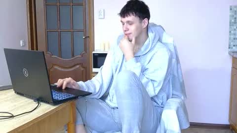 Tim WhiteS online show from November 11, 7:41 am