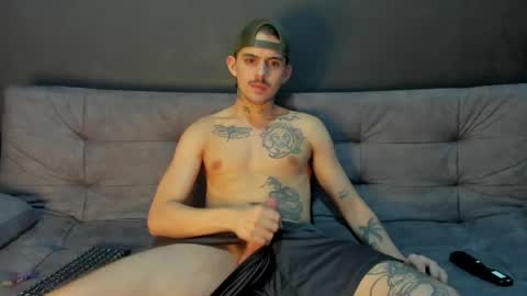 wanna play bareback uncut colombian couple new twink bbk online show from April 14, 5:24 am