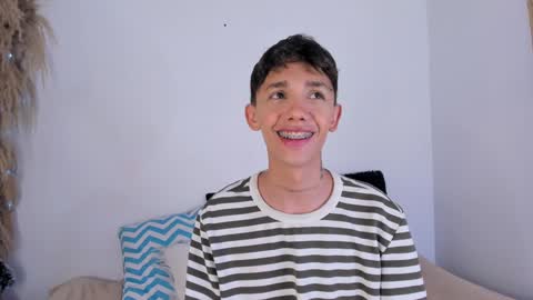 Snapshot of timothy_ross chatting on December 13, 8:26 pm Timothy 21 years old online show from December 13, 8:26 pm