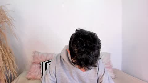Snapshot of timothy_ross chatting on December 17, 10:43 pm Timothy 21 years old online show from December 17, 10:43 pm