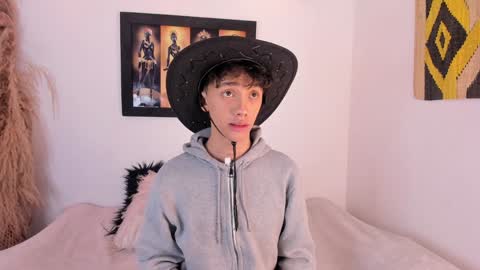Snapshot of timothy_ross chatting on January 5, 7:39 pm Timothy 21 years old online show from January 5, 7:39 pm