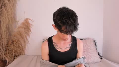 Snapshot of timothy_ross chatting on January 17, 7:38 pm Timothy 21 years old online show from January 17, 7:38 pm