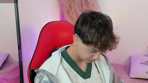 Snapshot of timothy_ross chatting on September 12, 8:31 pm Timothy 21 years old online show from September 12, 8:31 pm