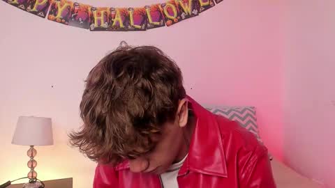 Snapshot of timothy_ross chatting on October 17, 9:28 pm Timothy 21 years old online show from October 17, 9:28 pm