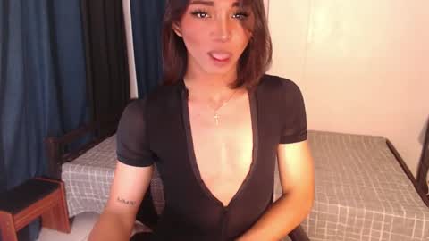 Tina online show from December 15, 10:15 pm