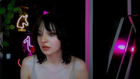 tina_golden1 online show from April 15, 11:17 am