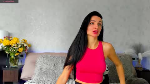 Tina online show from October 16, 10:38 am