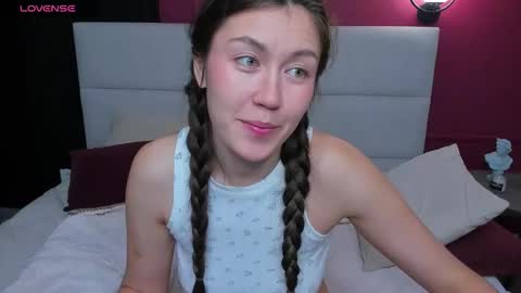 Snapshot of tina_porter chatting on November 23, 2:11 am Tina online show from November 23, 2:11 am