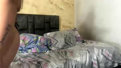 tina_russo online show from April 30, 1:34 am