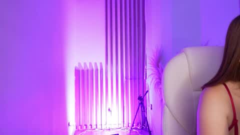 Tina  online show from November 25, 5:40 am