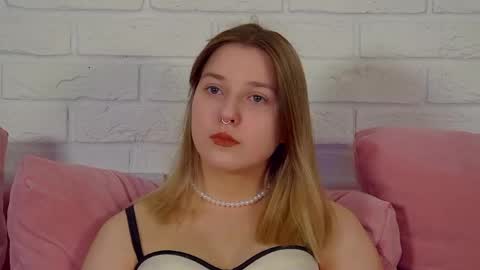 TinaBurton online show from April 21, 7:06 pm