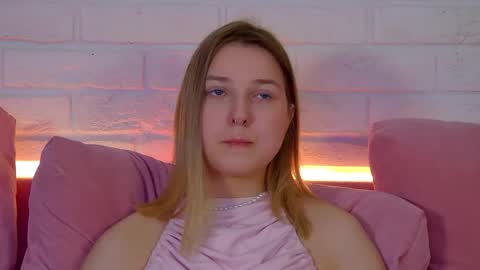 TinaBurton online show from April 23, 4:42 pm