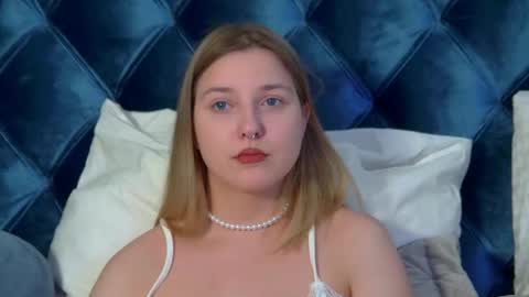 TinaBurton online show from April 29, 4:55 pm