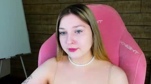 TinaBurton online show from June 14, 4:20 pm