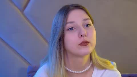 TinaBurton online show from June 23, 4:49 pm