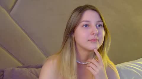 TinaBurton online show from June 25, 4:22 pm