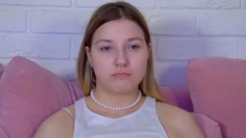 TinaBurton online show from July 6, 4:20 pm