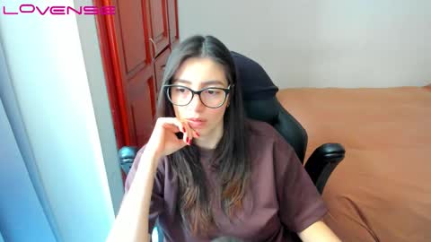 Tina online show from March 29, 5:35 pm