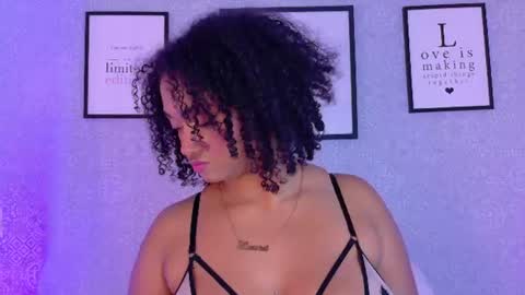 Tina online show from August 6, 10:33 pm