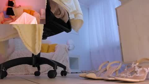 Tina Davil online show from April 21, 8:42 am