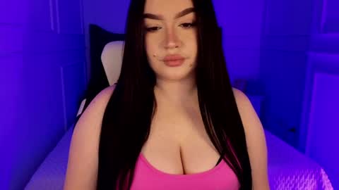 hi im curvy babyface girlie Tina online show from April 30, 2:56 pm