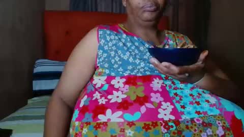 tinagiant online show from April 21, 8:09 am