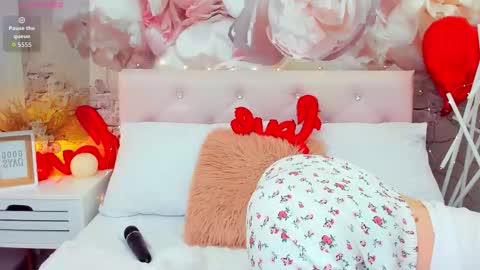 Tina online show from March 19, 1:15 pm