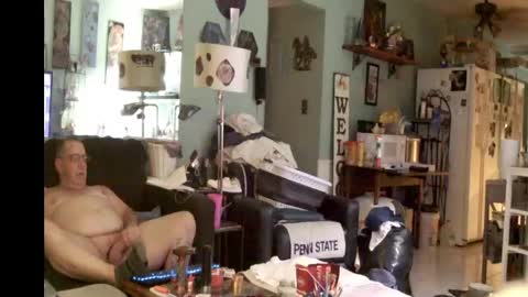 Snapshot of tinalover4u2 chatting on May 19, 1:56 am tinalover4u2 online show from May 19, 1:56 am