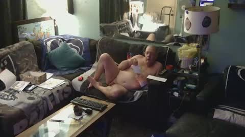 Snapshot of tinalover4u2 chatting on June 4, 8:31 am tinalover4u2 online show from June 4, 8:31 am