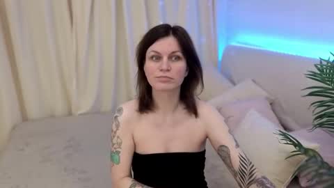 TinaMelt online show from November 9, 7:23 pm