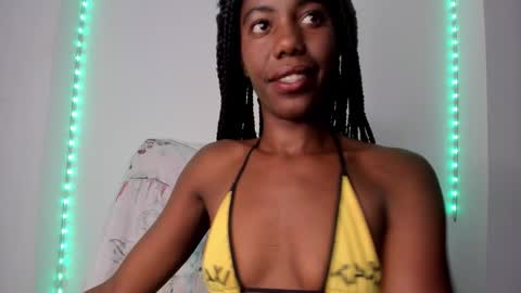 Snapshot of tinas_smith chatting on November 27, 8:11 pm tinas_smith online show from November 27, 8:11 pm