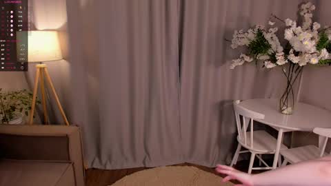 Annie online show from October 16, 10:11 pm