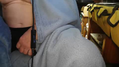 Snapshot of tinkertrain420 chatting on January 19, 8:50 am tinkertrain420 online show from January 19, 8:50 am