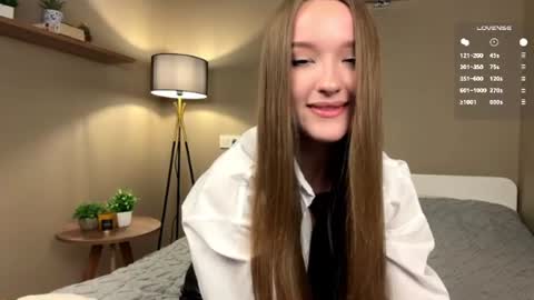 Snapshot of tinkibinky chatting on July 14, 3:29 pm Leila online show from July 14, 3:29 pm