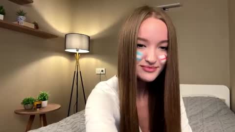 Snapshot of tinkibinky chatting on July 15, 4:56 pm Leila online show from July 15, 4:56 pm