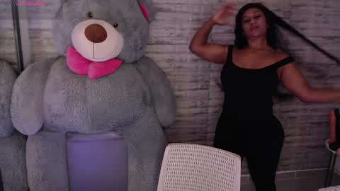 Tinna Goddess online show from April 2, 10:57 am