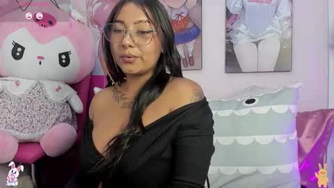 tinna noa online show from March 18, 3:09 am